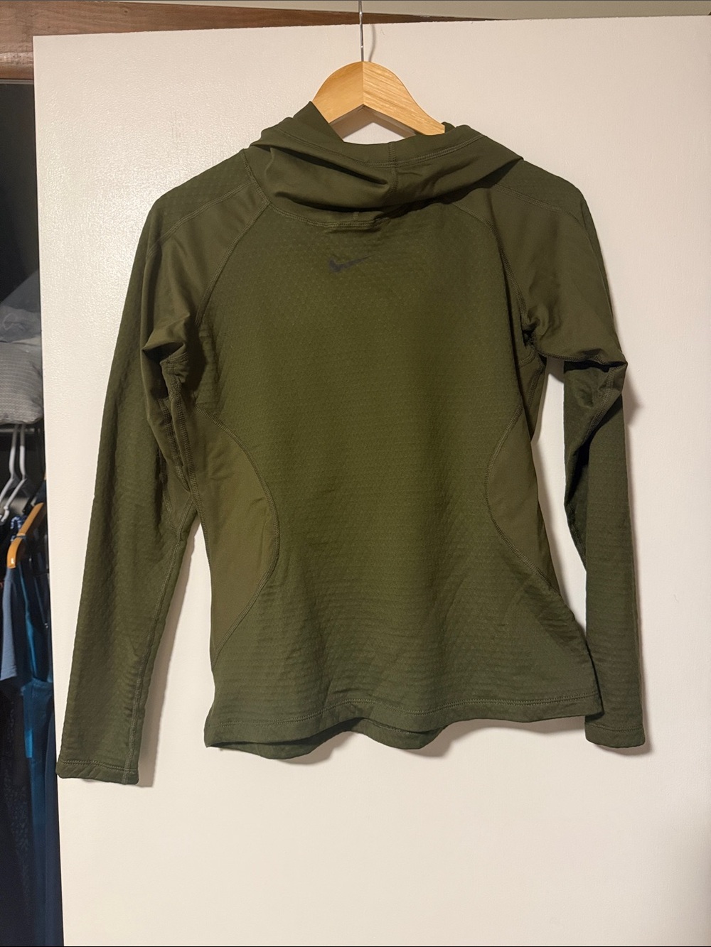 Nike pullover hoodie